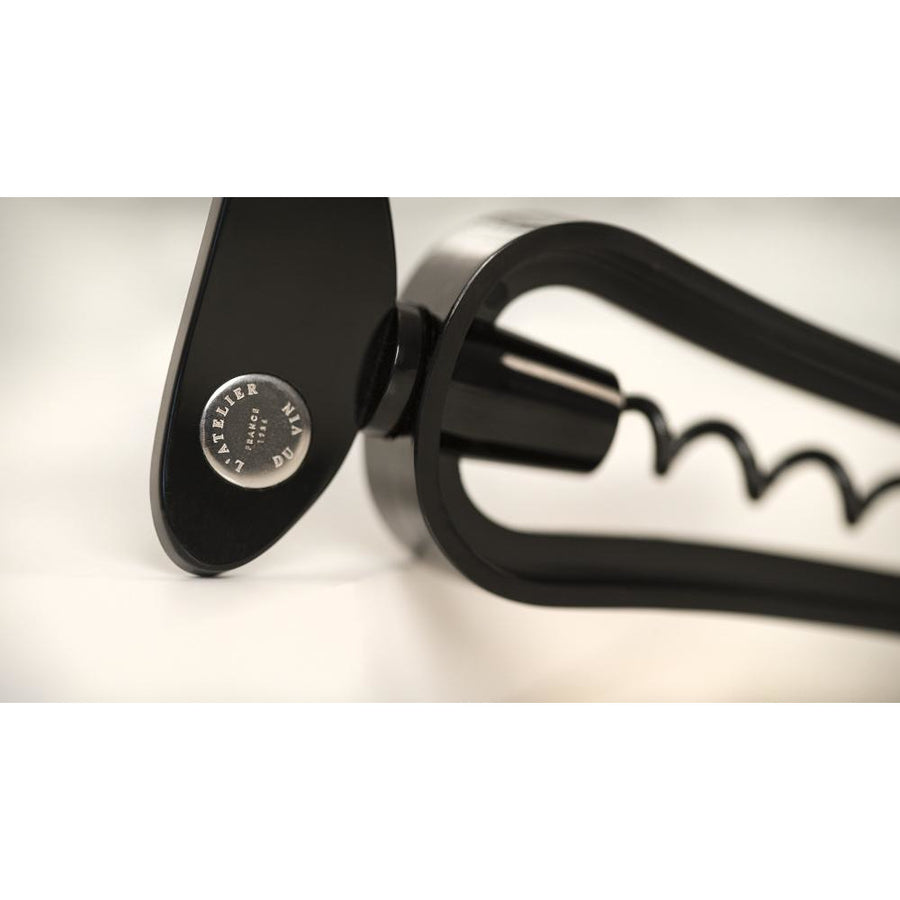 CHIC MONSIEUR NIGHT - The worm