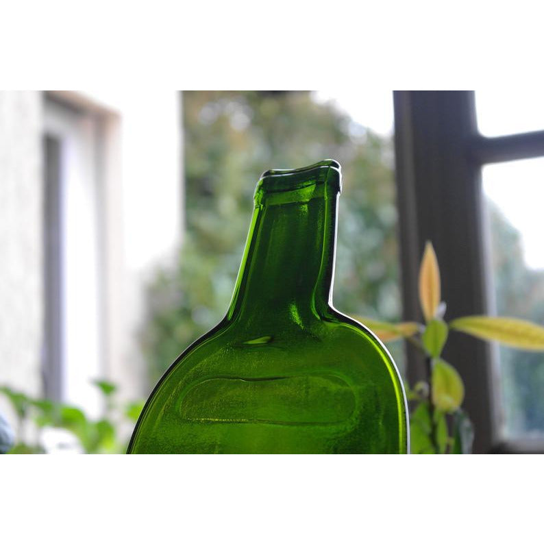 Plateau - Bouteille de vin